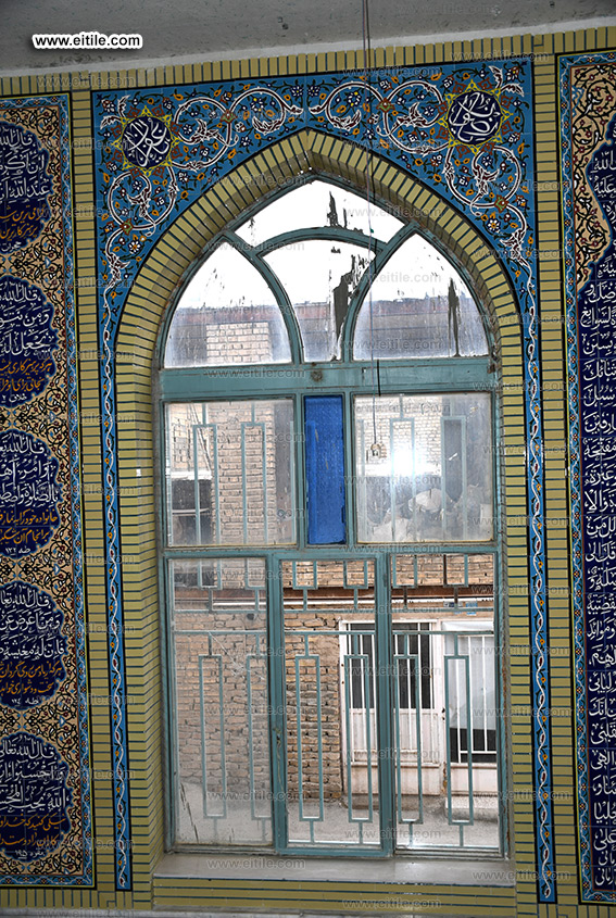 Islamic calligraphy tile installation, www.eitile.com Islamic calligraphy tile installation, www.eitile.com