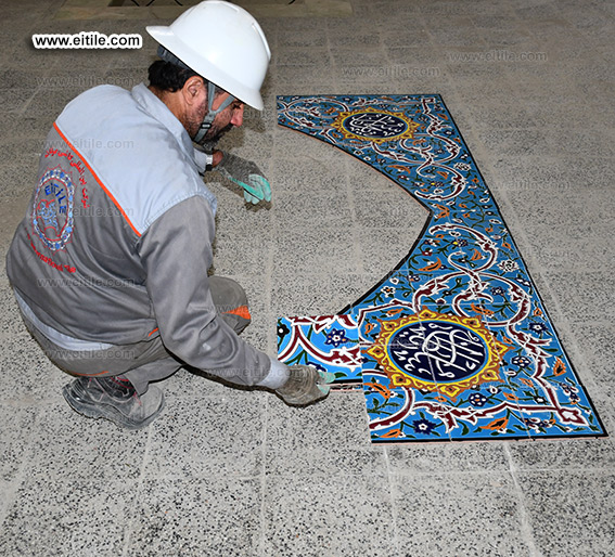Islamic calligraphy tile installation, www.eitile.com Islamic calligraphy tile installation, www.eitile.com